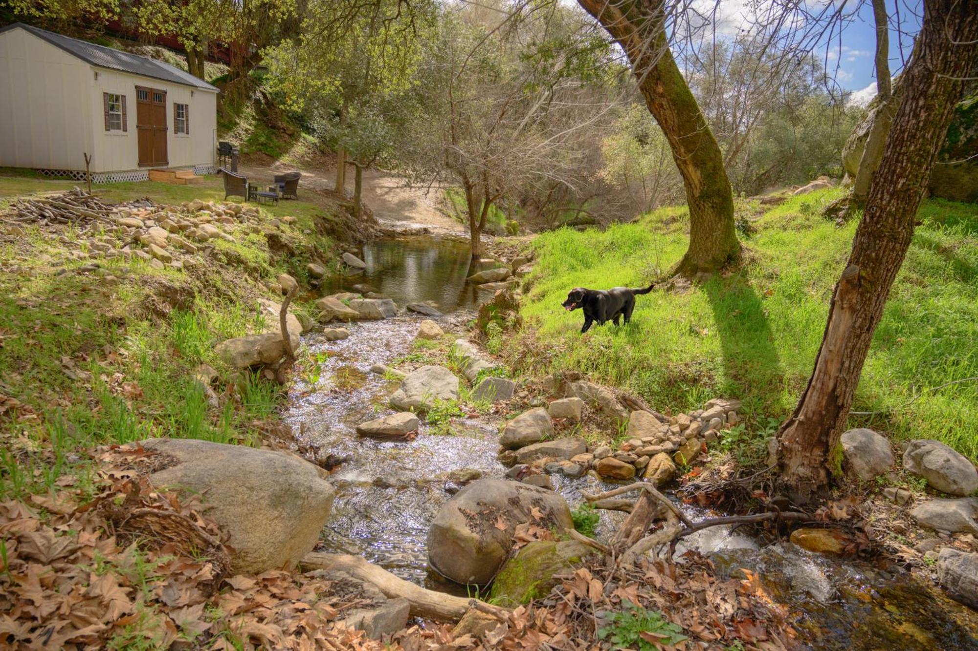 Genas's Sierra & Restaurant 2* Dunlap