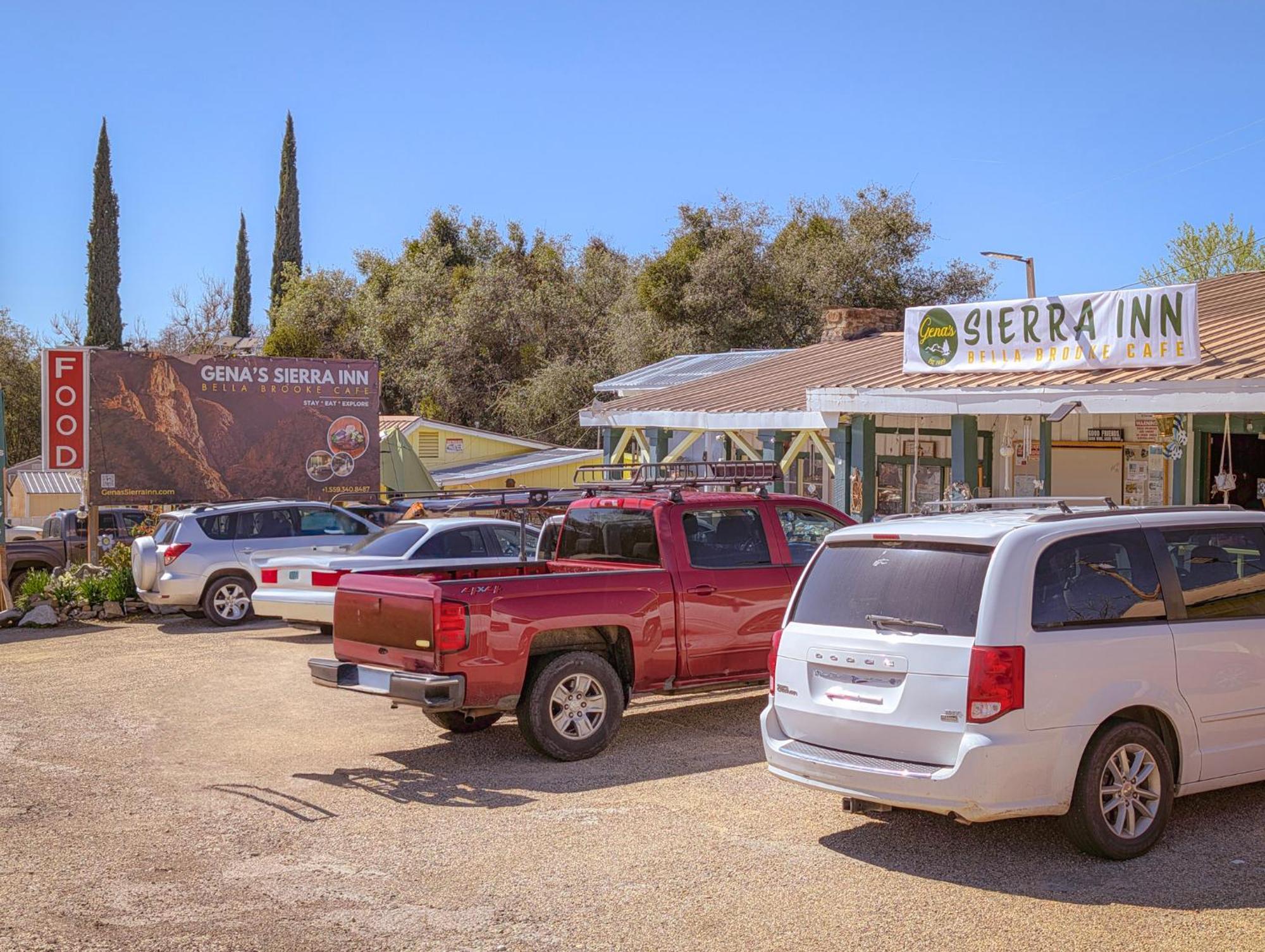 Estalagem Genas's Sierra & Restaurant Dunlap